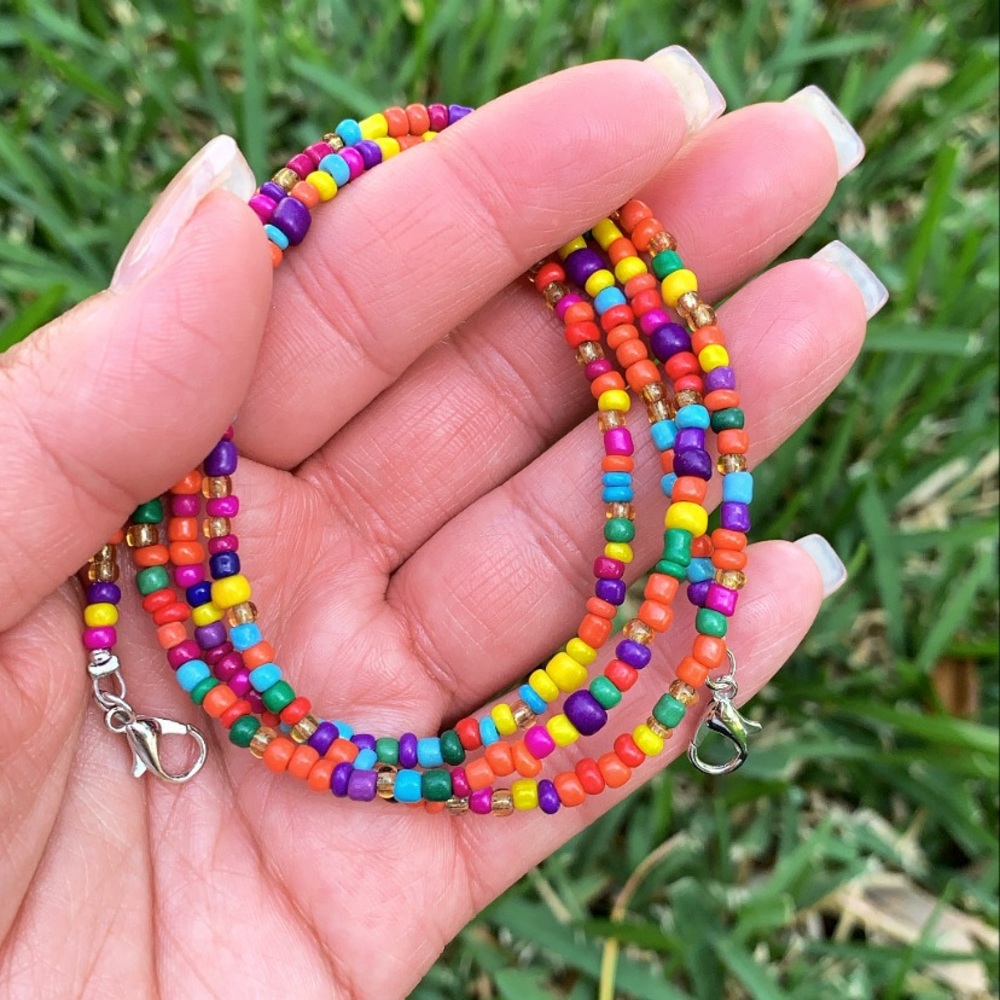 Beaded mask lanyard